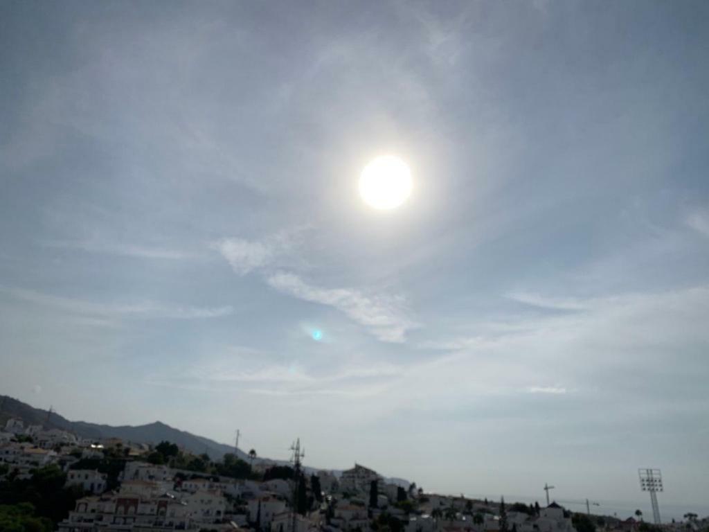 شقة El Sol De Nerja Oro المظهر الخارجي الصورة